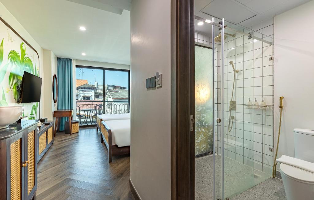 The Green Hotel Vientiane, Bathrooms photo 17
