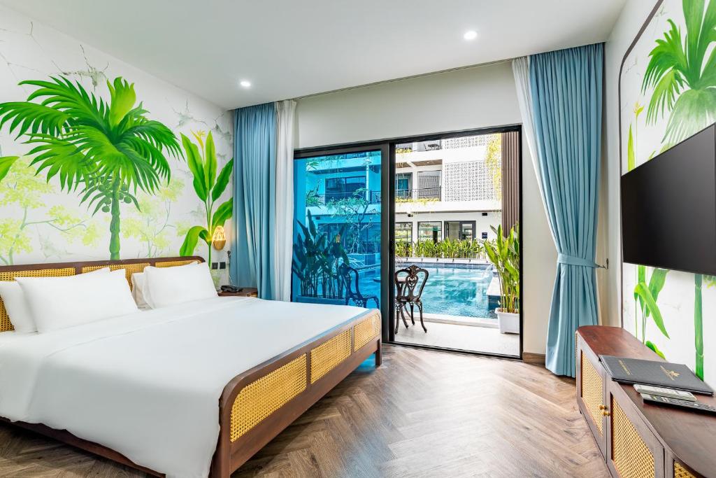 Superior Twin Room
